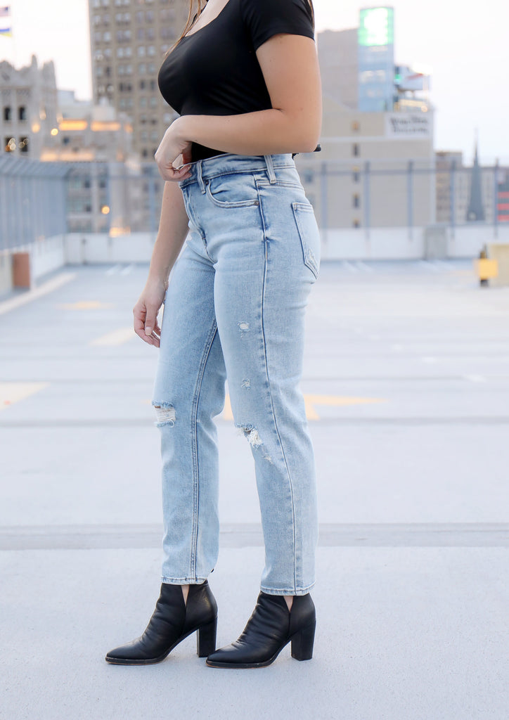 Bailey Distressed Jeans